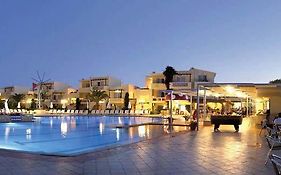 Santa Helena Beach Resort